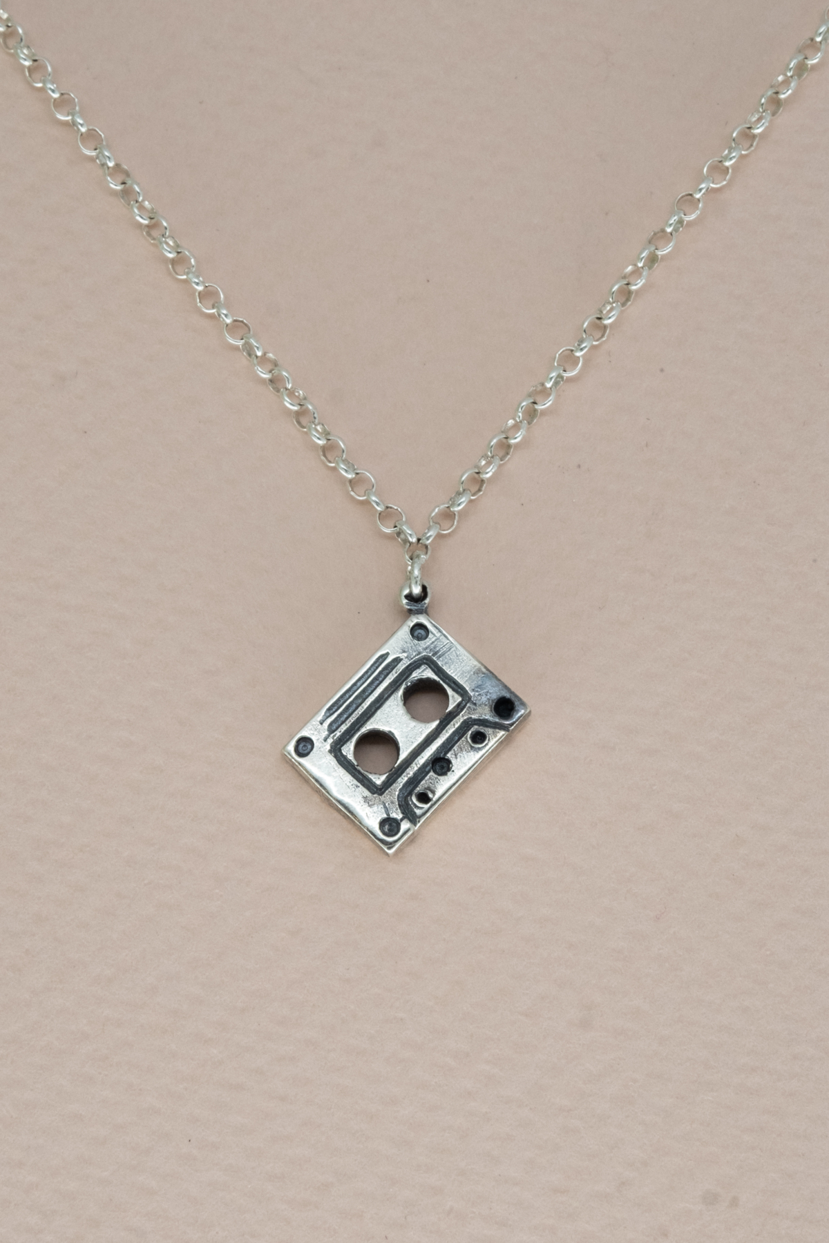 musicassetta collana