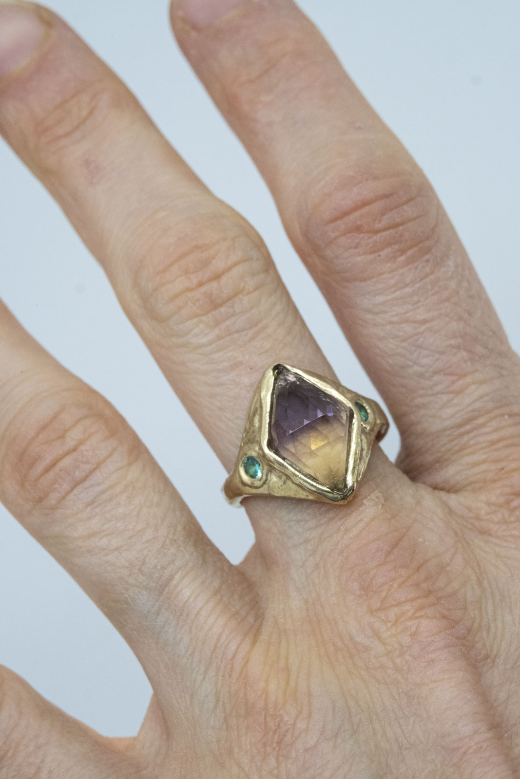 THE QUEEN'S RING