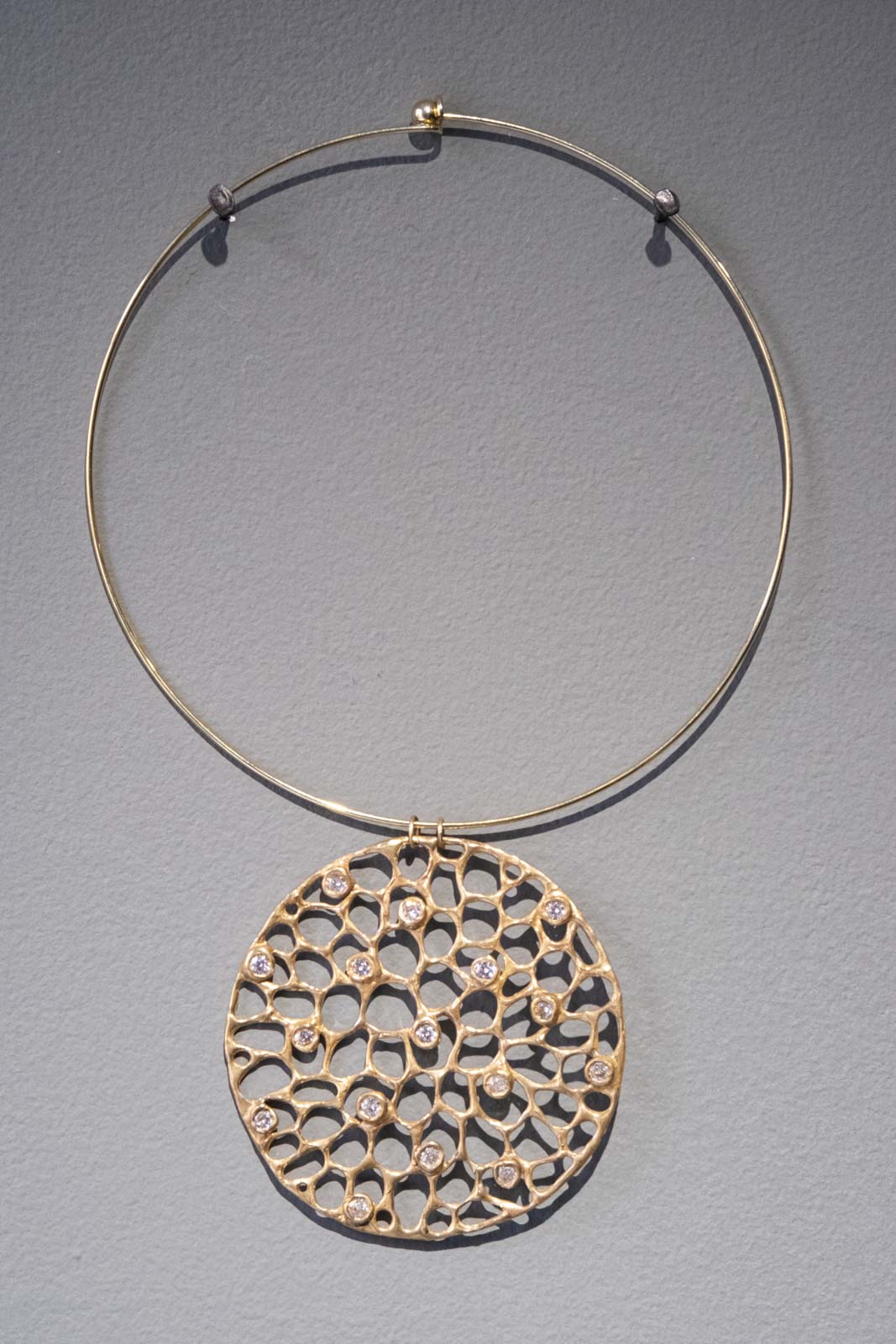 SUN AND MOON CHOCKER