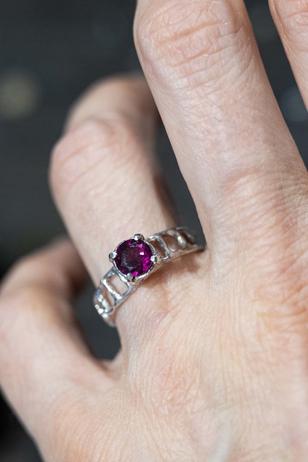 SILVER RING WITH RHODOLITE