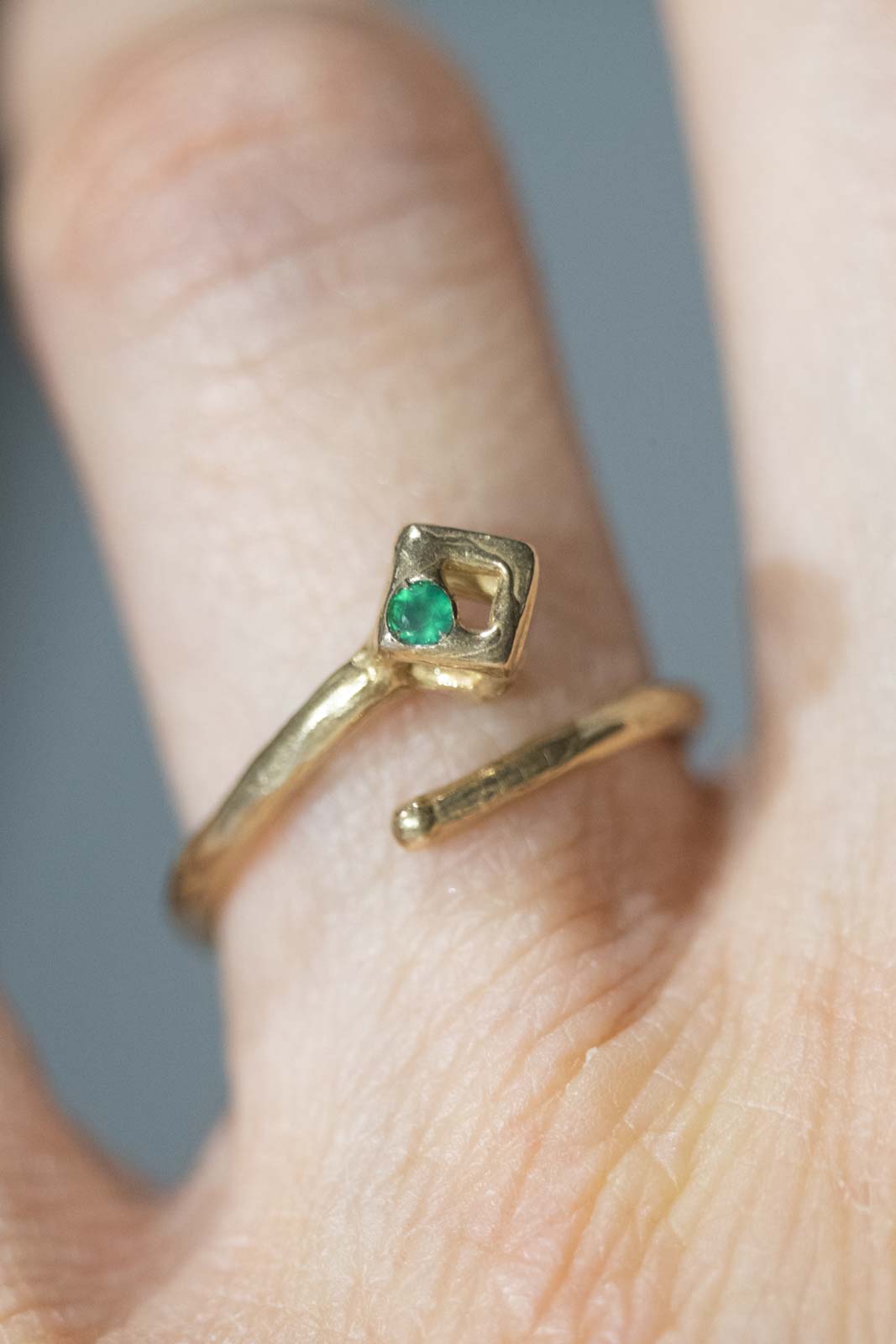 CUBIK RING VIII VARIATION - GREEN AGATE