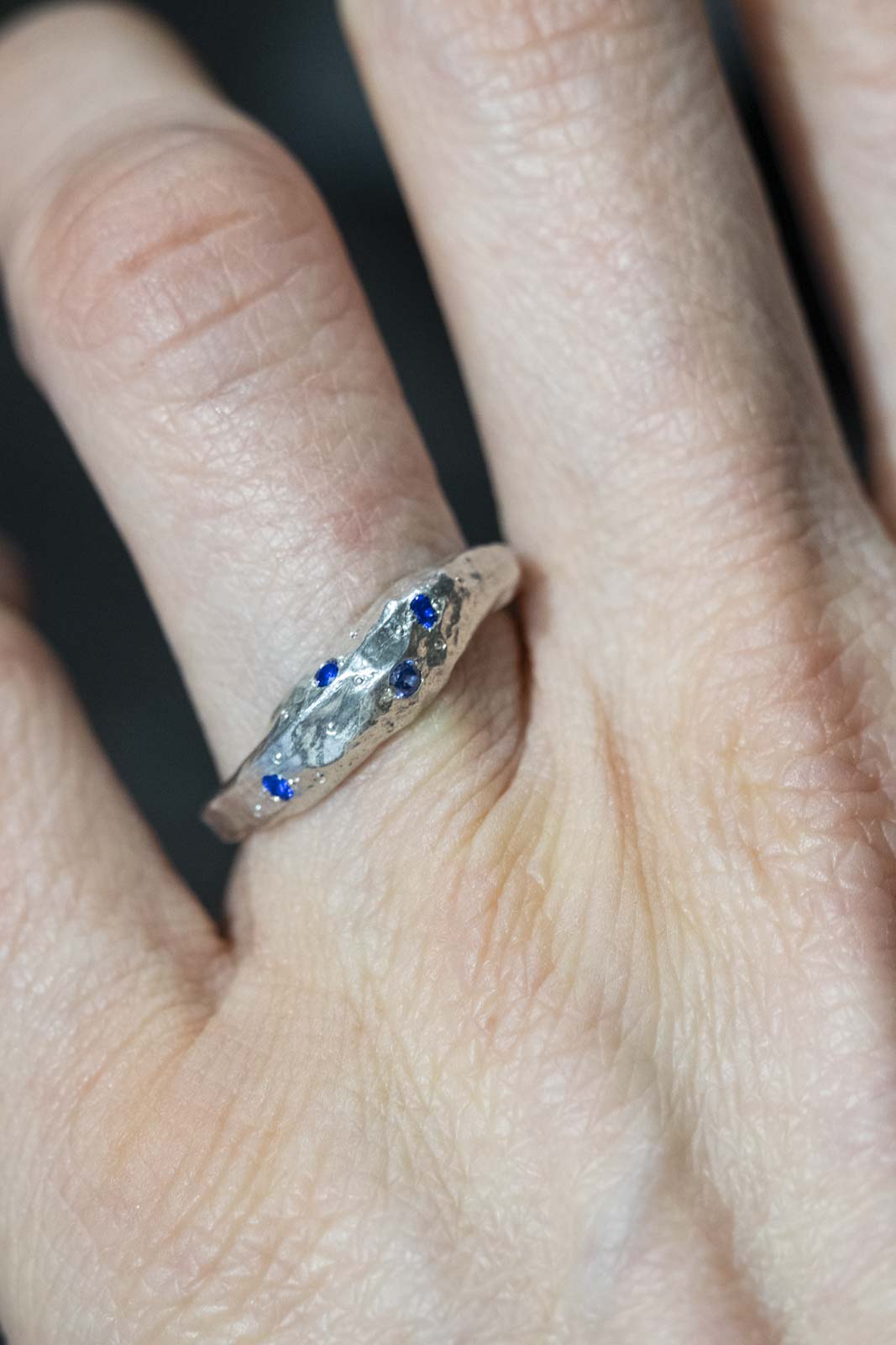 ECLIPSE VARIATION - SILVER AND BLUE SPINEL