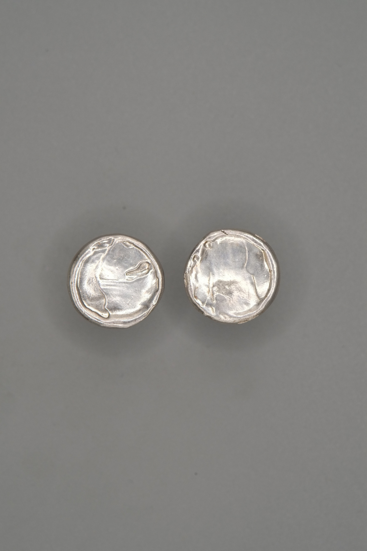 SILVER TINY CIRCLE